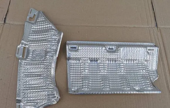 Volkswagen PASSAT B8 Heat shield in engine bay 3G0825708-SAJMON 3G0825716