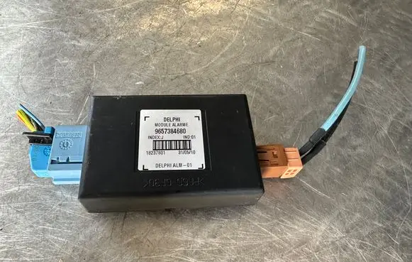 Peugeot 3008 I Alarm control unit/module 9657384680