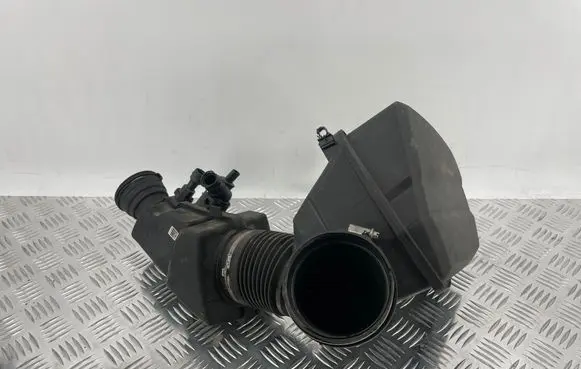 BMW 3 G20 G21 Intake resonator 8656981 8656980 18026310