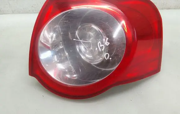 Volkswagen PASSAT B6 Rear/tail lights