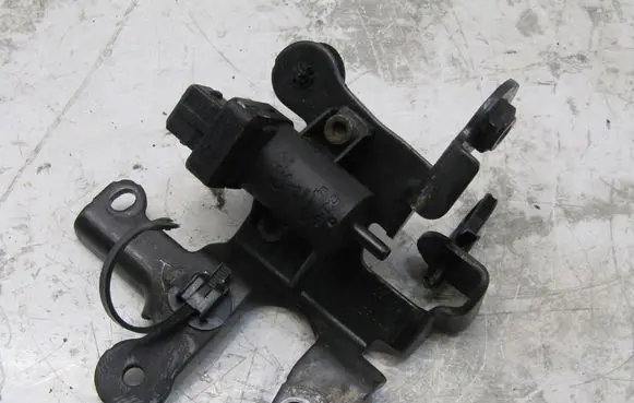 Nissan X-Trail T32 Valve vacuum 149329902R