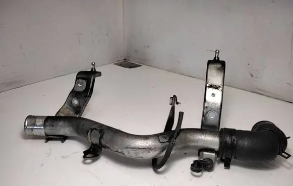 Lexus IS 220D-250-350 Engine coolant pipe/hose