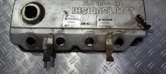 Mitsubishi Colt Rocker cam cover 