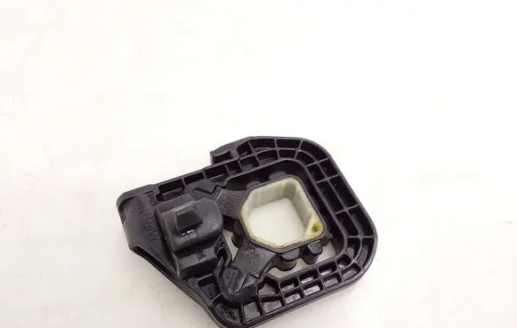 BMW iX1 Radiator mount bracket 5B31E53 17115B31E5301