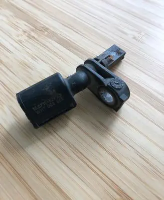 Volkswagen Golf VII ABS brake wheel speed sensor 10071152733 WHT003861