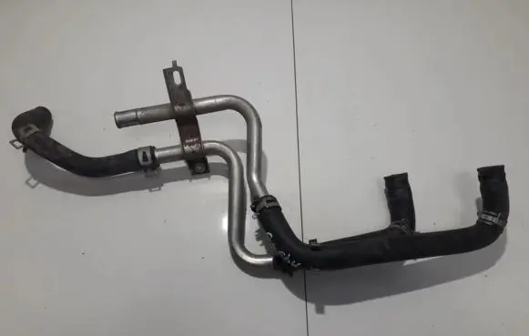Toyota Avensis T220 Engine coolant pipe/hose