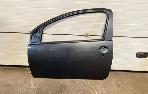 Door (2 Door Coupe)