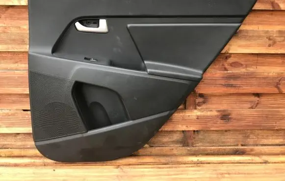 KIA Sportage Rear door card panel trim