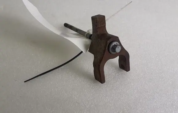 Jaguar E-Pace Fuel Injector clamp holder