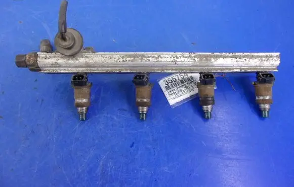 Honda Civic Fuel main line pipe