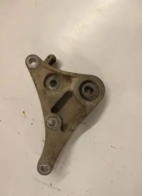 Opel Mokka X Gearbox mounting bracket 59142834