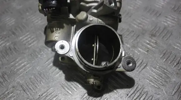 Volkswagen Caddy Engine shut-off valve 