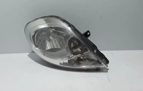 Renault Trafic II (X83) Headlight/headlamp 8200701356