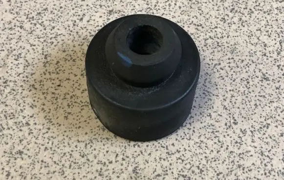 Peugeot 407 Radiator mount bracket