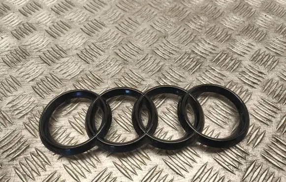 Audi A4 S4 B8 8K Manufacturer badge logo/emblem 5728403