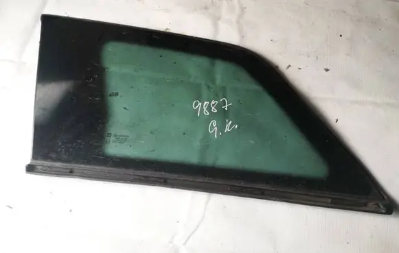 Opel Astra H Rear side window as3