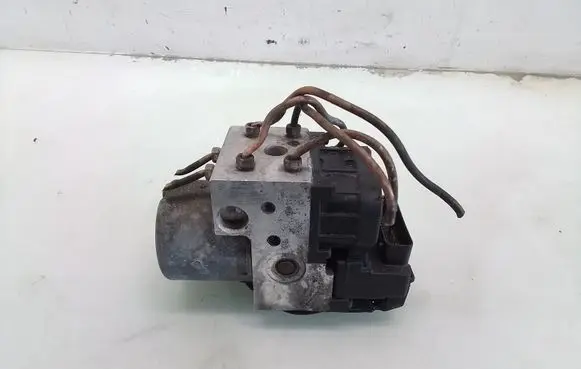 KIA Sorento ABS Pump 589103E310