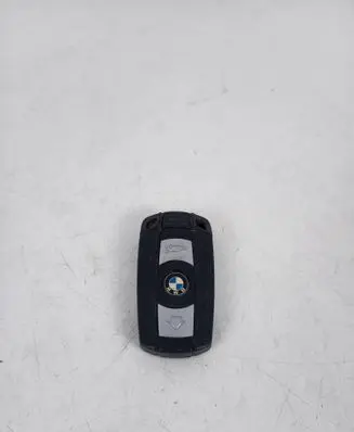 BMW 1 E82 E88 Ignition key/card 6986585