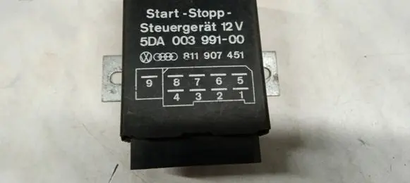 Volkswagen PASSAT B3 Ignition relay 5DA00399100 811907451