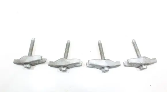 Opel Insignia A Fuel Injector clamp holder