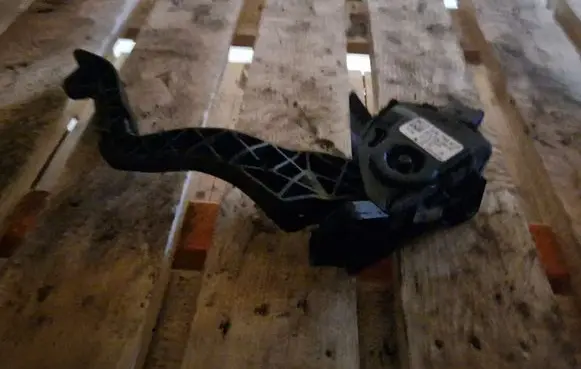 Peugeot 308 Accelerator throttle pedal 968075688002