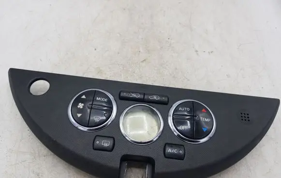 Nissan Note (E11) Climate control unit 275009U00A