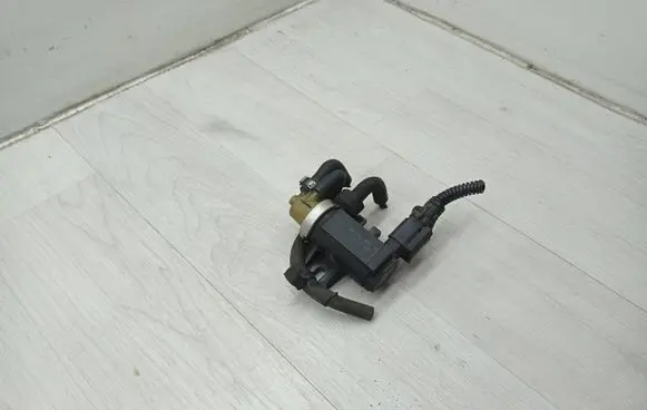 Citroen C3 Picasso Turbo solenoid valve 9672875080 70163302 101301