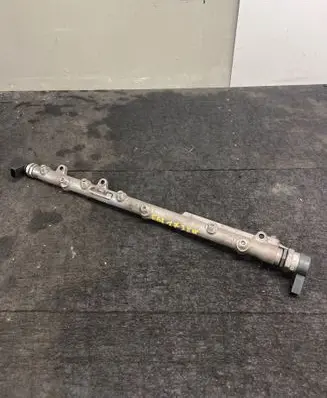 BMW 5 E60 E61 Fuel main line pipe 7795514 0445216015