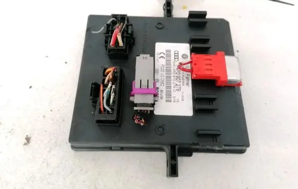 Audi A6 S6 C6 4F Comfort/convenience module 4F0907279 F005V00562