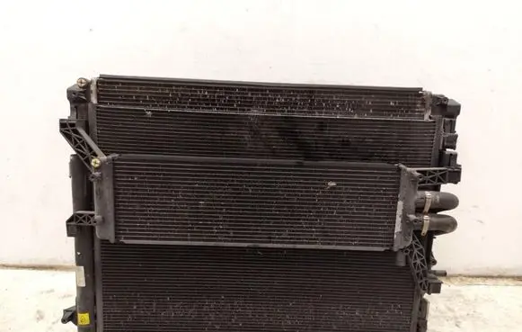 Maserati Ghibli Radiator set 670009820