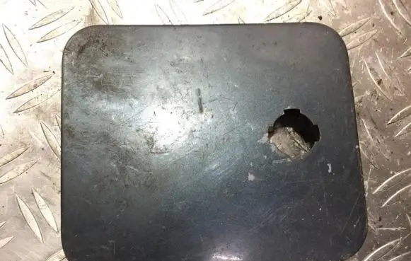Mitsubishi Pajero Fuel tank cap