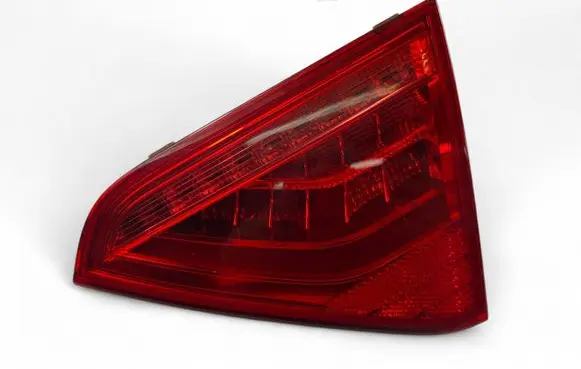 Tailgate rear/tail lights