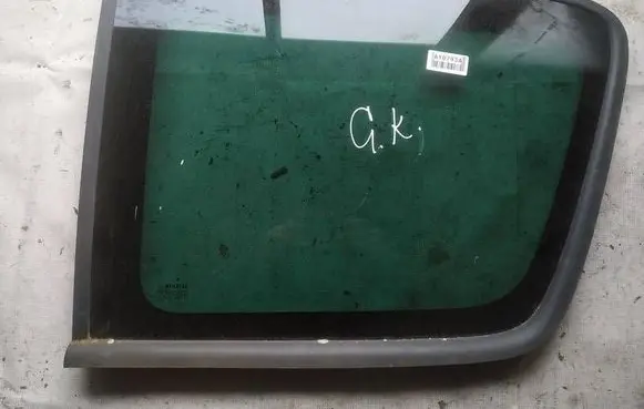 Rear side window