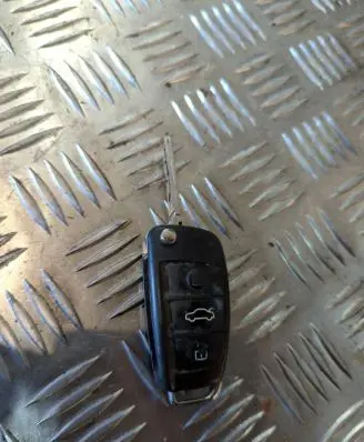 Audi A6 S6 C5 4B Ignition key/card 0531407016 6067800
