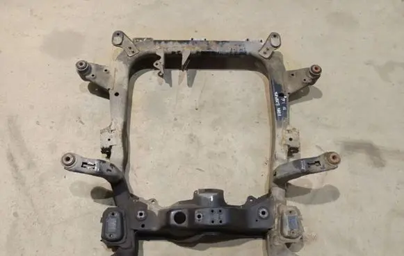 Opel Zafira B Front subframe