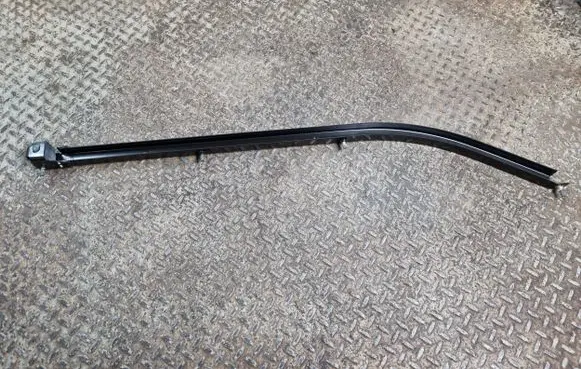 Chrysler Pacifica Sliding door upper top rail 68186030AC