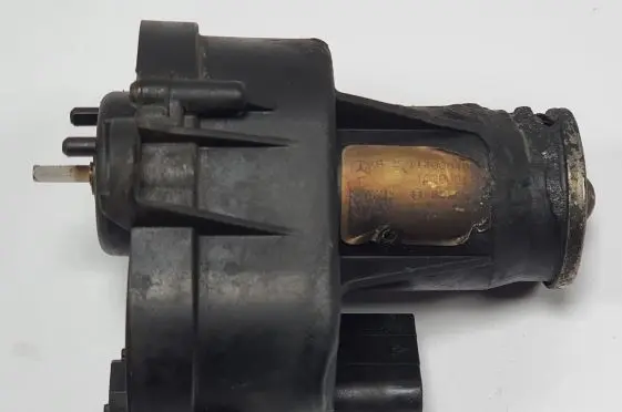 Mercedes-Benz E C207 W207 Intake manifold valve actuator/motor A271140004001