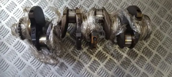Renault Laguna I Crankshaft 1812