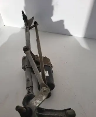 BMW 3 E90 E91 Front wiper linkage and motor 6978263