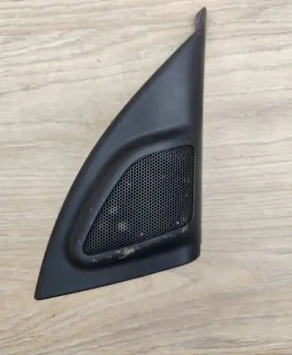 Volvo XC70 Front door speaker 30781068 M5XUG 07W38