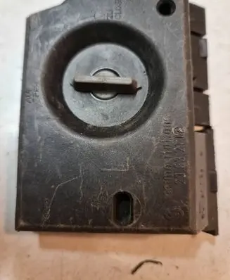 Audi 80 90 S2 B4 Tail light bulb cover holder 29632102