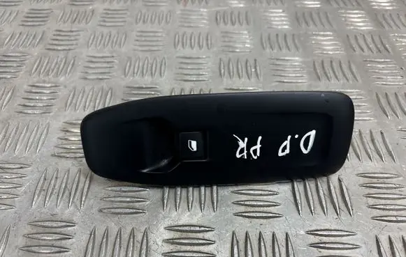 Peugeot 208 Electric window control switch 96751118ZD