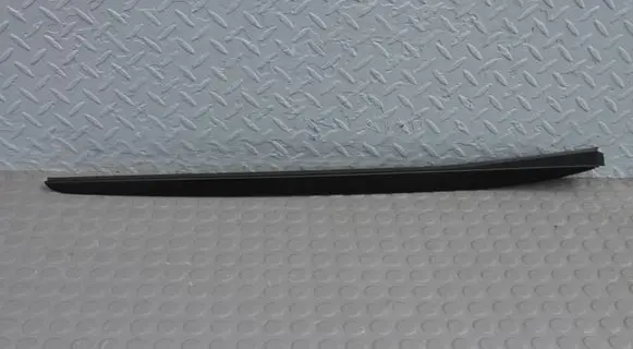 KIA Optima Windshield trim 86132-D4000 86132D4000 LISTWA-SZYBY