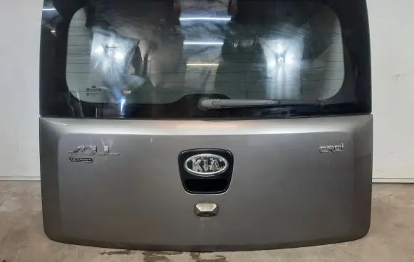 KIA Soul Truck tailgate 