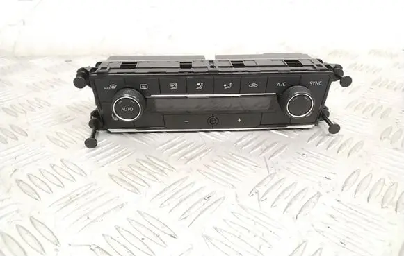 Volkswagen Polo VI Air conditioner control unit module 2G0907044L