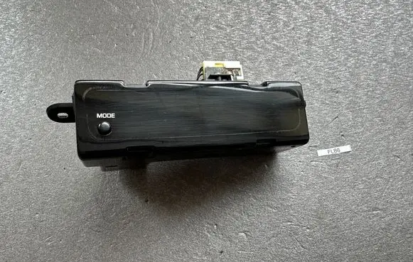 Nissan Patrol Y61 Headlining roof glove box 248353W400