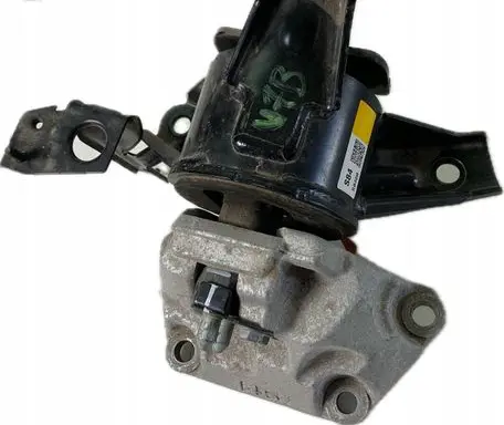 Hyundai Palisade Engine mount bracket S8400