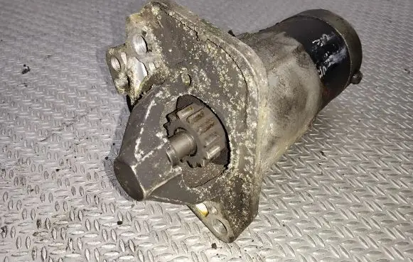Renault Scenic II - Grand scenic II Starter motor 8200584675 M000T87881