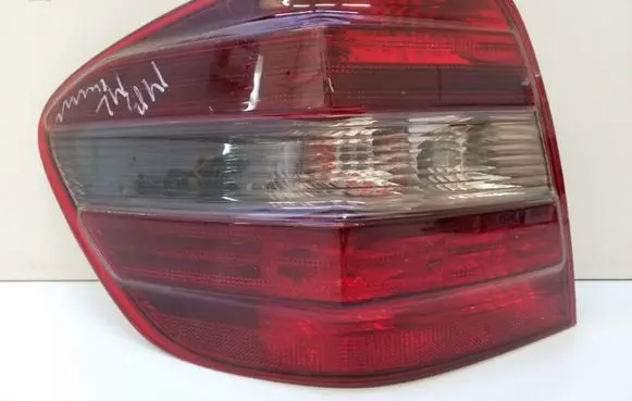 Mercedes-Benz ML W164 Rear/tail lights 404121L 404181L 404101L