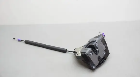 Land Rover Range Rover Evoque L551 Rear door lock K8D224994